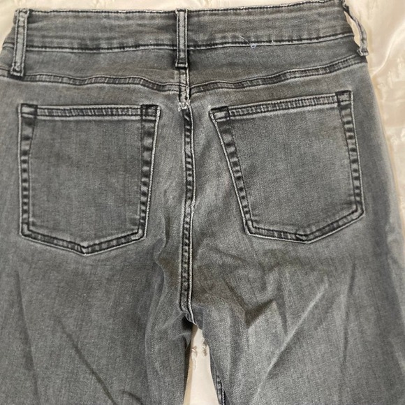 Free Assembly Women’s Jeans size 6 - Picture 6 of 6